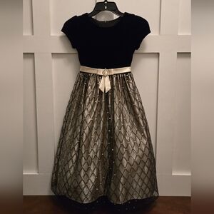 Girls Holiday Dress